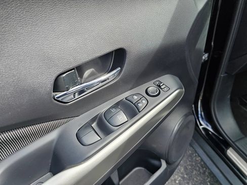 Used 2020 Nissan Kicks SV w/ Exterior Package FWD image 26