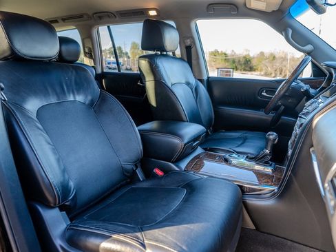 Used 2017 INFINITI QX80 2WD w/ Driver Assistance Package image 32