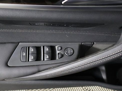 Used 2022 BMW 530i xDrive 530i xDrive w/ Premium Package image 34