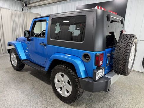 Used 2010 Jeep Wrangler Sahara AWD/4WD image 6