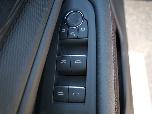 Used 2025 Chevrolet Blazer EV RS AWD/4WD image 19