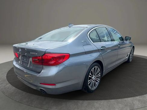 Used 2019 BMW 530e xDrive w/ Convenience Package AWD/4WD image 5