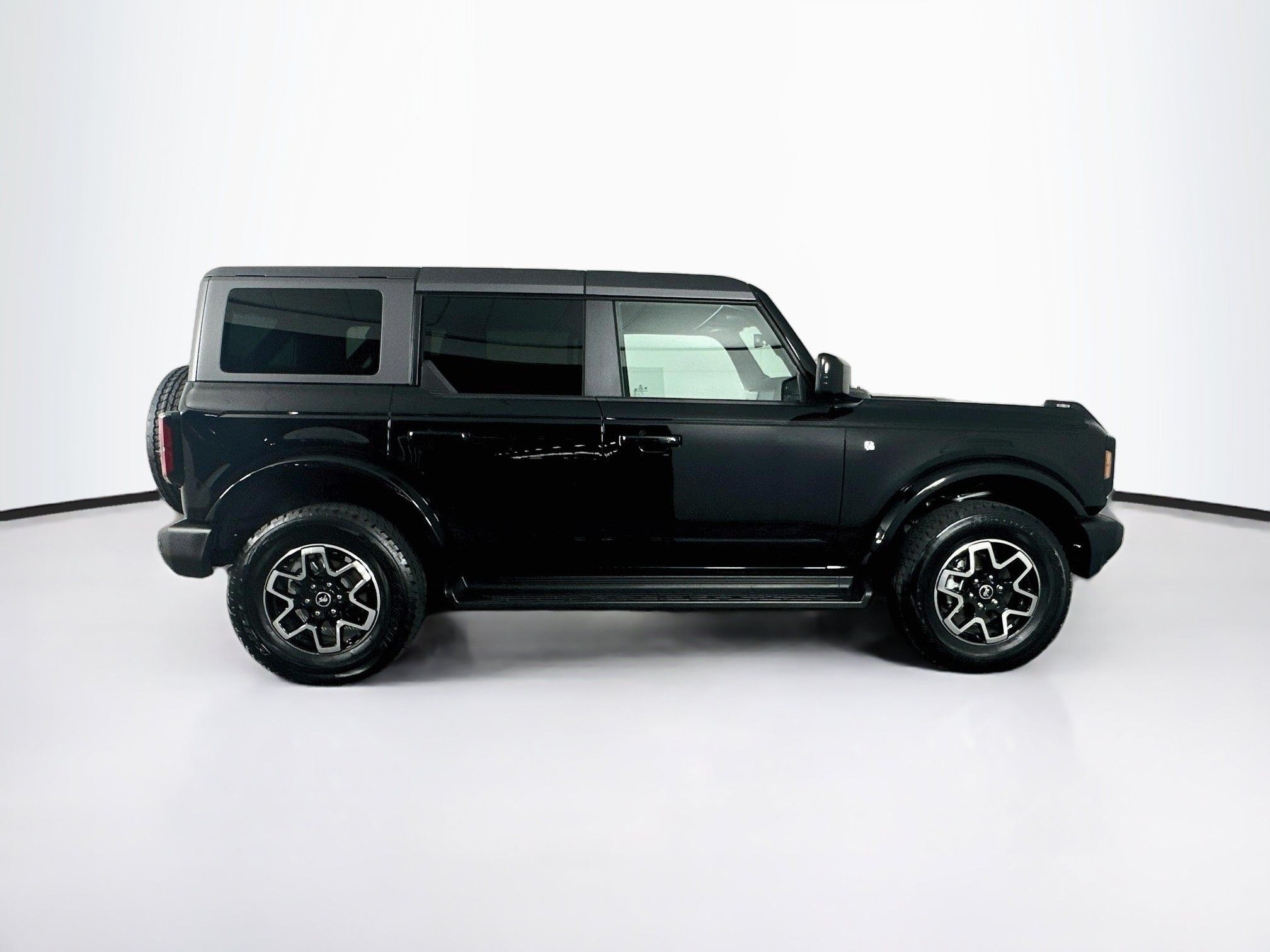Used 2025 Ford Bronco Outer Banks AWD/4WD image 10