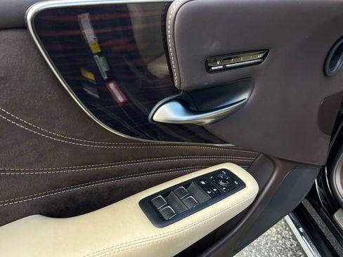 Used 2019 Lexus LS 500 F Sport image 11