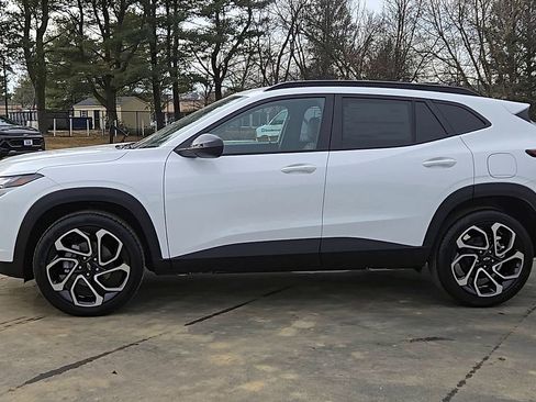 New 2026 Chevrolet Trax RS image 9