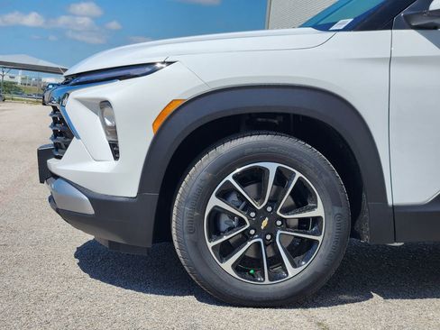 New 2026 Chevrolet TrailBlazer LT FWD image 5