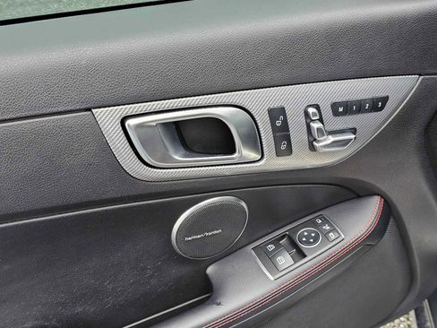 Used 2018 Mercedes-Benz SLC 300 image 20