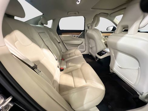 Used 2017 Volvo S90 T6 Inscription w/ Vision Package image 20