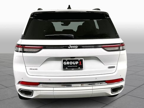 Used 2025 Jeep Grand Cherokee Overland w/ Trailer Tow Package image 4