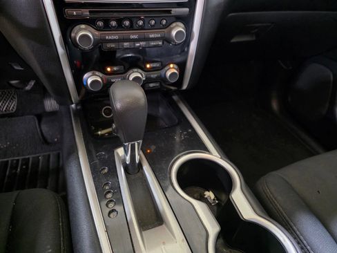 Used 2019 Nissan Pathfinder S FWD image 20
