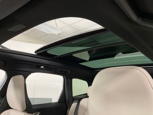 New 2026 Volvo XC60 B5 Plus w/ Protection Package Premier image 26