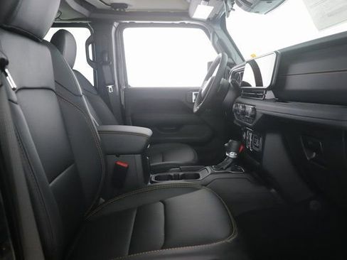 New 2026 Jeep Gladiator Sport image 28