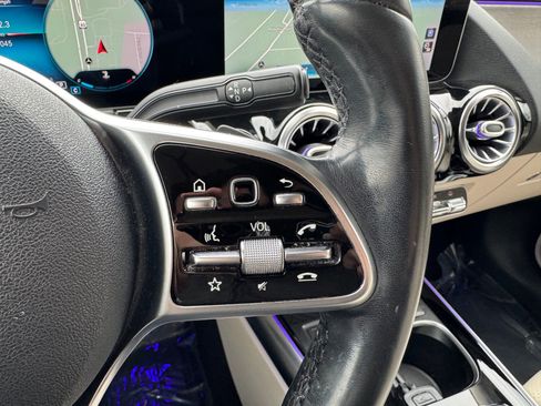 Certified 2021 Mercedes-Benz GLA 250 4MATIC image 10