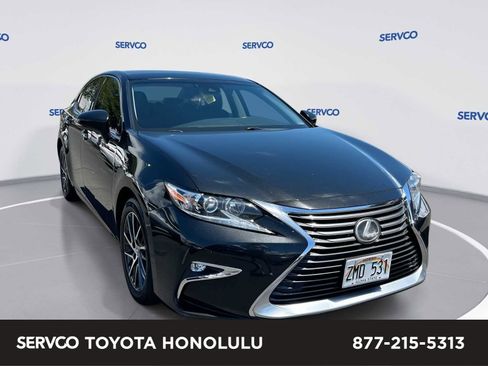 Used 2017 Lexus ES 350 w/ Navigation System Package FWD image 1
