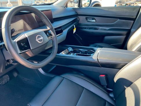 Used 2025 Nissan Murano SV image 15