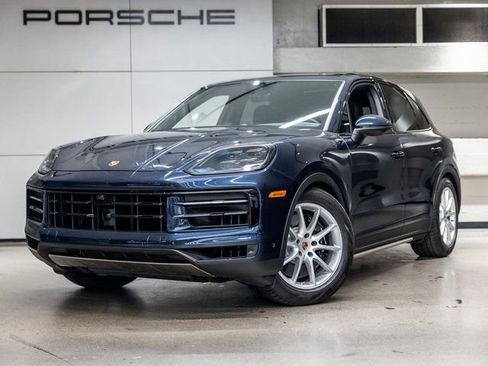 Certified 2025 Porsche Cayenne GTS AWD/4WD image 1