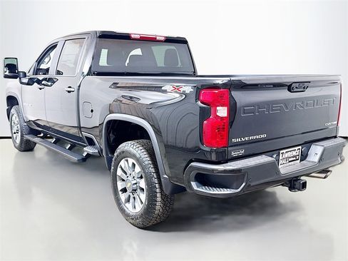New 2026 Chevrolet Silverado 2500 Custom image 3