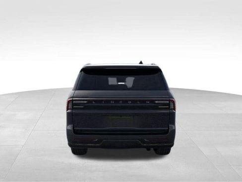 New 2025 Lincoln Navigator L Reserve w/ Jet Appearance Package image 28