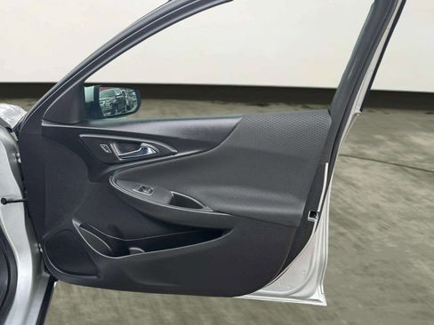 Used 2016 Chevrolet Malibu LT image 21