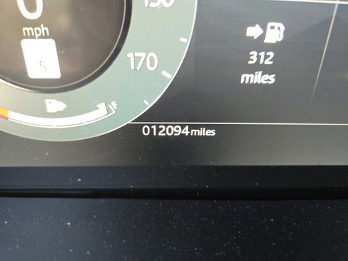 Used 2025 Land Rover Range Rover Evoque S image 31