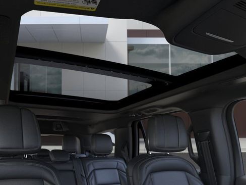 New 2025 Lincoln Navigator Reserve w/ Jet Appearance Package image 23
