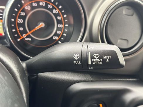 Used 2021 Jeep Gladiator Willys image 20