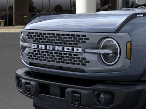 New 2025 Ford Bronco Badlands image 19
