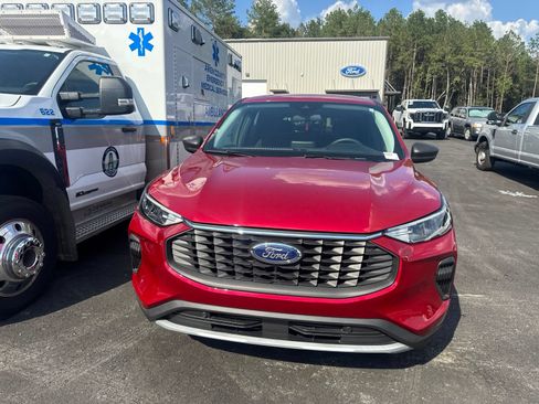 Used 2023 Ford Escape Active FWD image 2