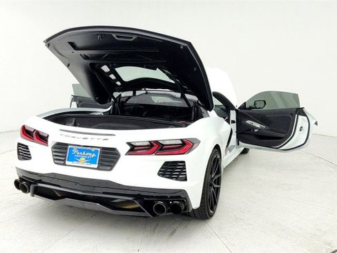 Used 2021 Chevrolet Corvette Stingray w/ Battery Protection Package image 12