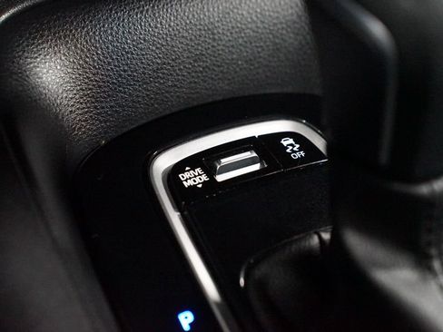 Used 2024 Toyota Corolla SE FWD image 21