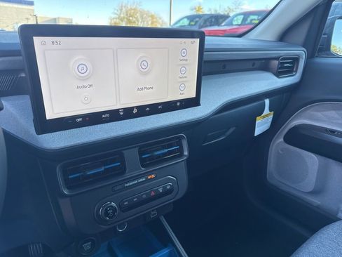 New 2025 Ford Maverick XLT image 18