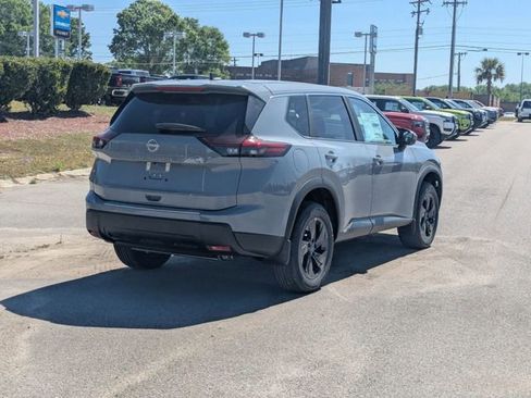New 2026 Nissan Rogue SV FWD image 3