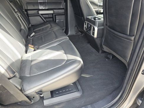 Used 2021 Ford F350 Platinum image 5