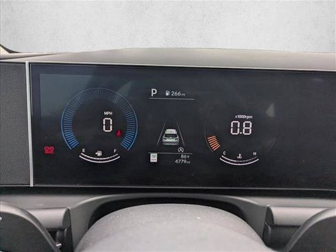 Used 2026 Hyundai Tucson SE FWD image 15