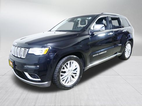 Used 2017 Jeep Grand Cherokee Summit AWD/4WD image 3