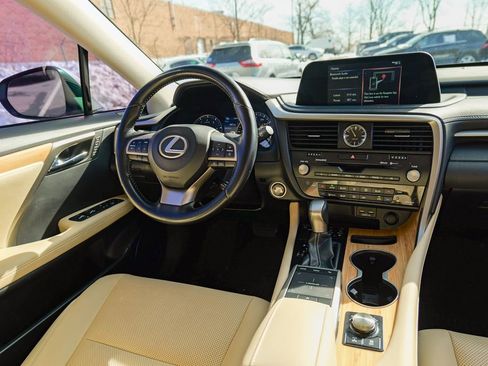 Used 2022 Lexus RX 350L Premium w/ Premium Package image 42