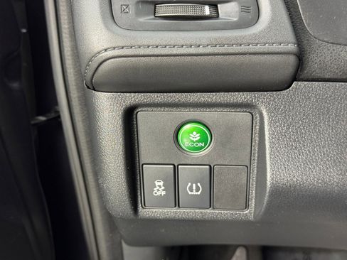 Used 2022 Honda HR-V Sport image 16