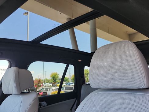 New 2026 BMW X5 sDrive40i w/ M Sport Package RWD image 18