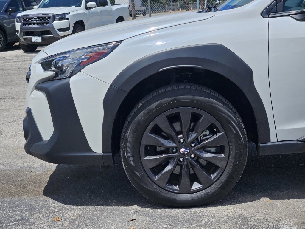 Used 2025 Subaru Outback Onyx Edition AWD/4WD image 9