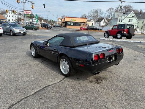 Used 1992 Chevrolet Corvette Convertible image 6