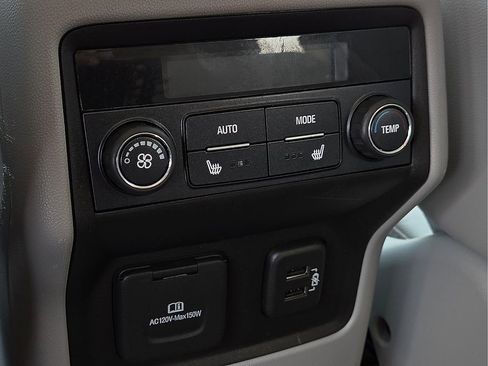 Used 2018 GMC Acadia SLT image 12