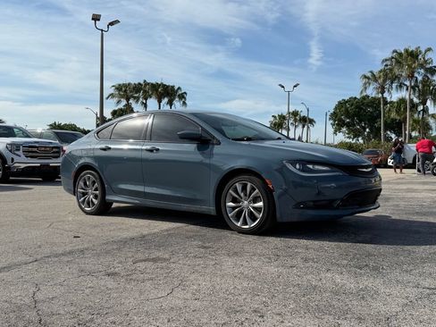 Used 2015 Chrysler 200 S w/ Comfort Group AWD/4WD image 2