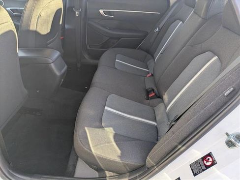 Used 2021 Hyundai Sonata SE w/ Cargo Package image 17
