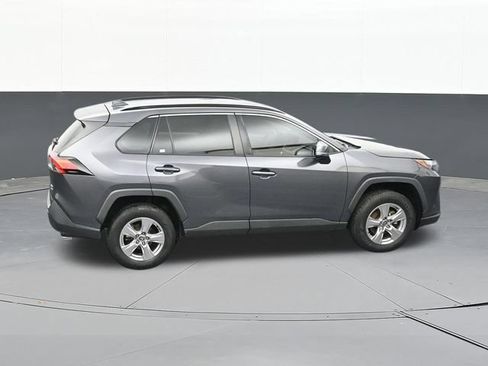 Used 2022 Toyota RAV4 XLE AWD/4WD image 61