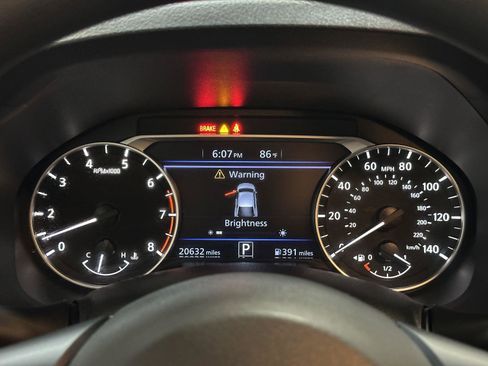 Used 2025 Nissan Altima 2.5 SV FWD image 27
