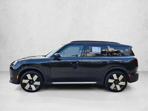 Certified 2025 MINI Cooper Countryman S w/ Comfort Package Max image 8