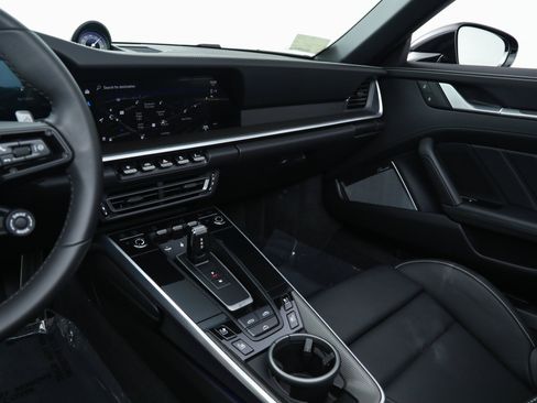 Used 2025 Porsche 911 Turbo S AWD/4WD image 35