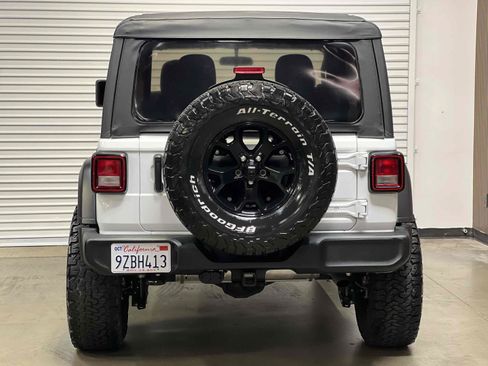 Used 2023 Jeep Wrangler Sport AWD/4WD image 10