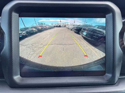 Used 2021 Jeep Wrangler Unlimited Sahara image 23