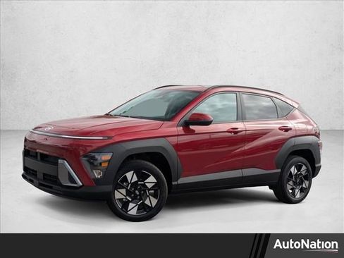 Used 2025 Hyundai Kona SEL image 1